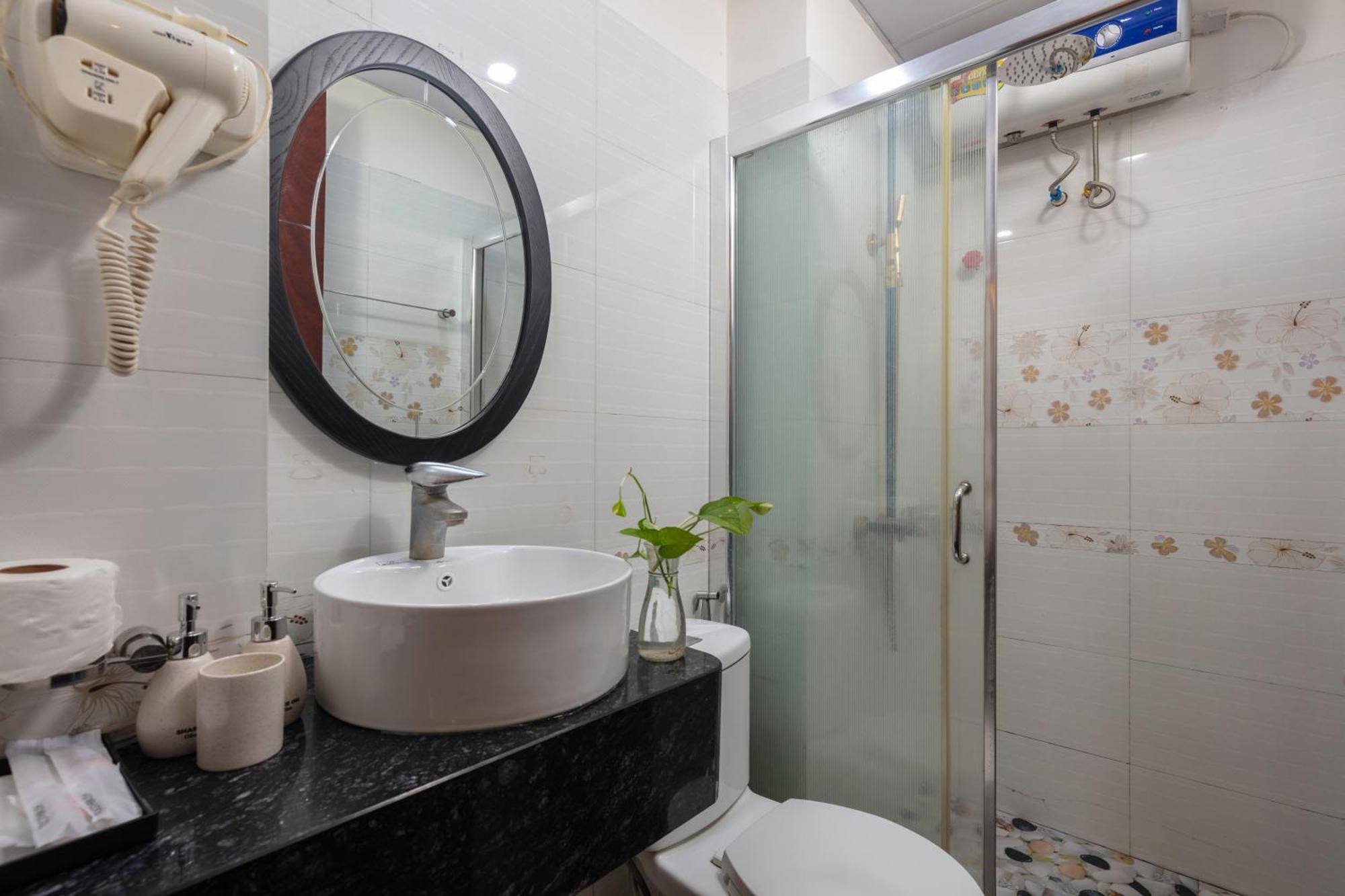 Queen Light Hotel Hanoi Luaran gambar